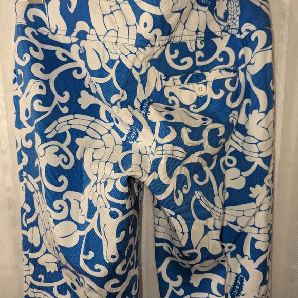 LILLY PULITZER Pants Blue White Print size 4 Beautiful Summery Print Alligator - Picture 17 of 17